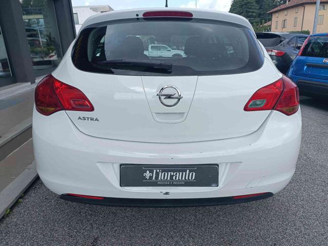OPEL Astra usata, con Alzacristalli elettrici