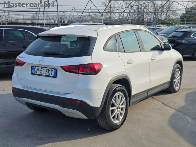 MERCEDES-BENZ GLA 180 usata, con Boardcomputer