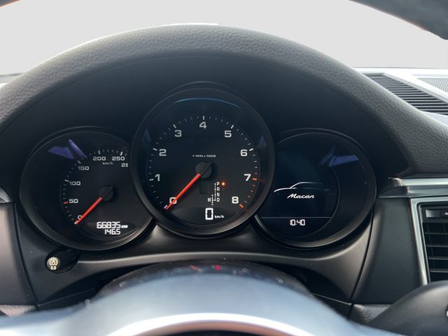 PORSCHE Macan usata 14