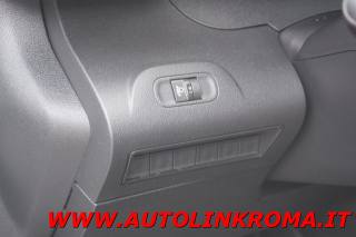 PEUGEOT Partner usata, con Autoradio digitale