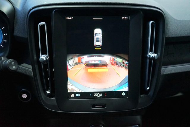 VOLVO XC40 usata, con Park Distance Control