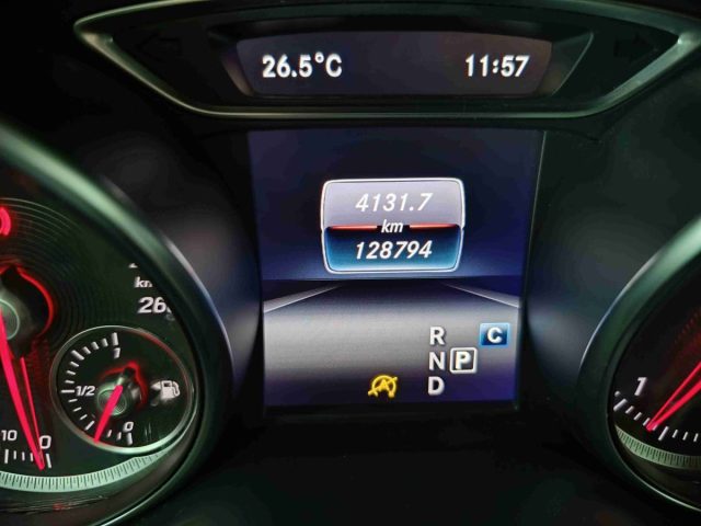 MERCEDES-BENZ GLA 200 usata, con Bracciolo