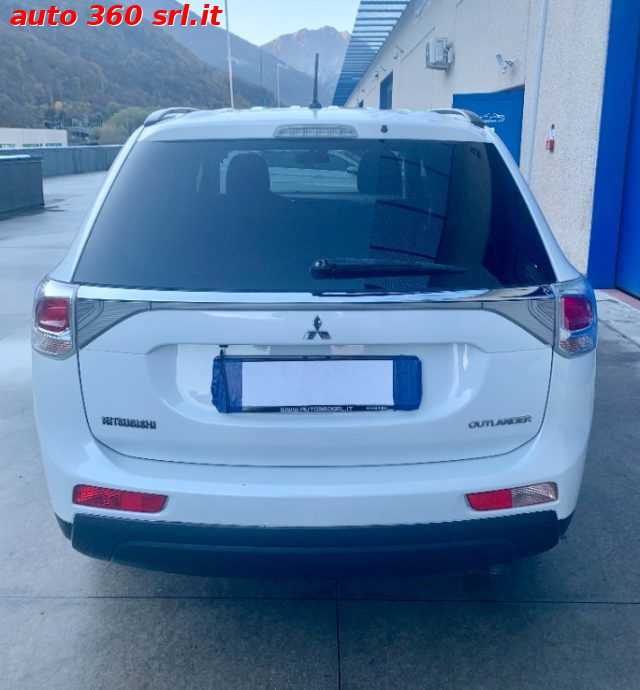 MITSUBISHI Outlander usata, con Airbag laterali