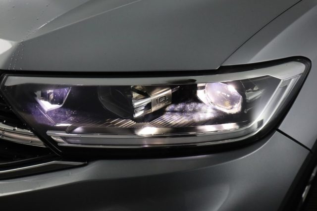 VOLKSWAGEN T-Roc usata 8
