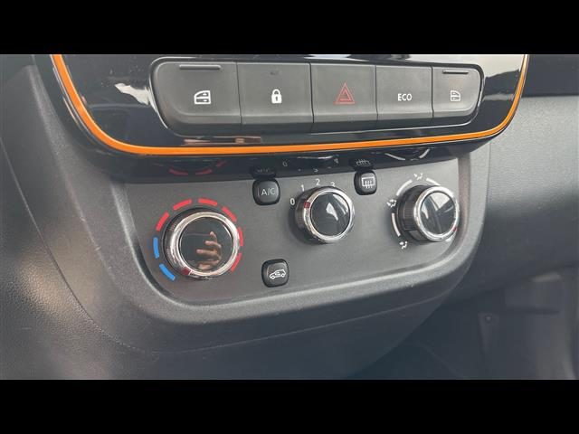 DACIA Spring usata, con Touch screen