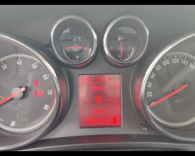 OPEL Zafira Tourer usata, con Airbag testa
