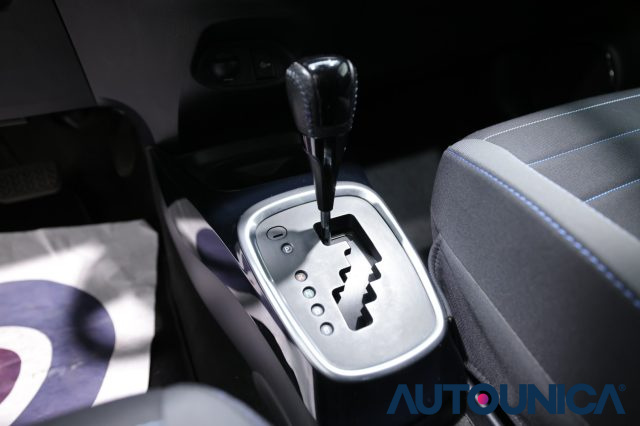 TOYOTA Yaris usata, con Frenata d