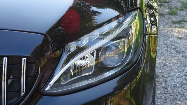 MERCEDES-BENZ C 220 usata, con Leve al volante