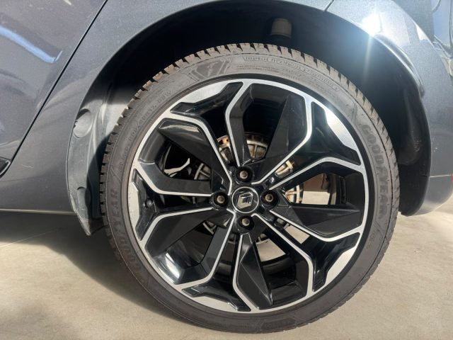 RENAULT Clio usata, con Chiusura centralizzata