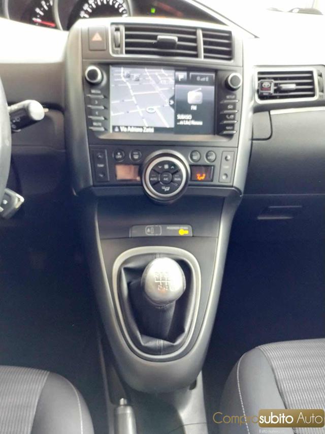 TOYOTA Verso usata, con Airbag testa