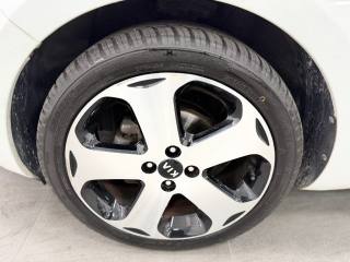 KIA Rio usata, con Luci diurne