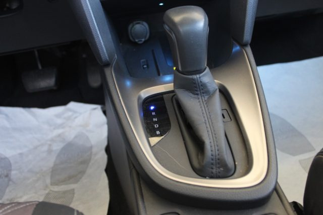 TOYOTA Yaris Cross usata, con Fari LED