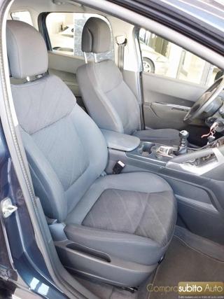 PEUGEOT 3008 usata, con Sedile posteriore sdoppiato
