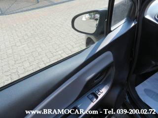 TOYOTA Yaris usata, con Controllo automatico clima