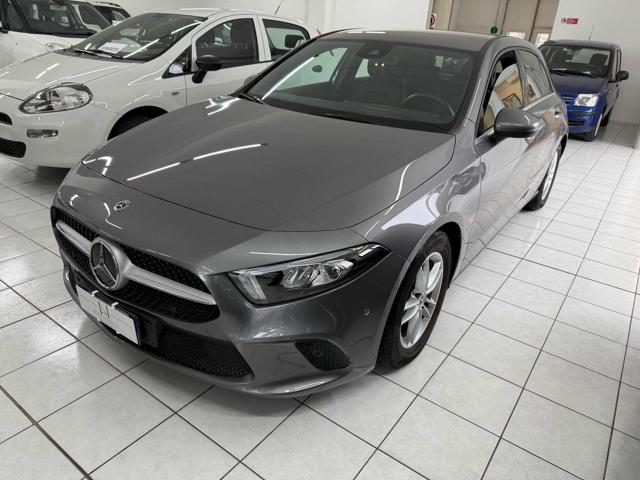 MERCEDES-BENZ A 180 usata, con Cerchi in lega