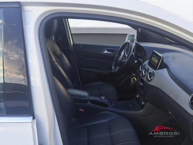 MERCEDES-BENZ B 180 usata 10