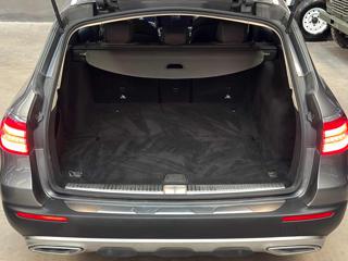 MERCEDES-BENZ E 220 usata, con Luci diurne LED