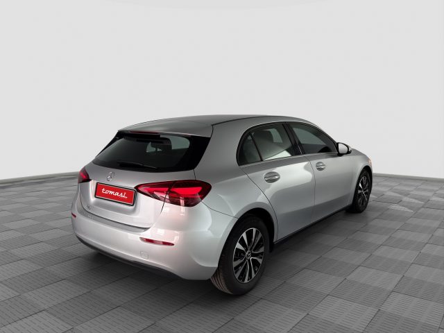 MERCEDES-BENZ A 180 usata 4