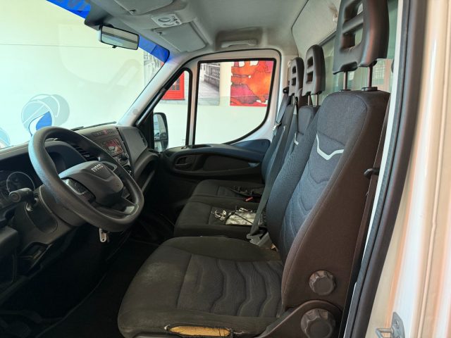 IVECO Daily usata 10