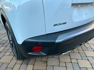 PEUGEOT 2008 usata, con Fari LED