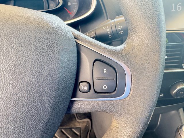 RENAULT Clio usata, con Autoradio digitale