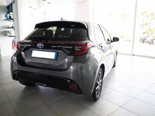 TOYOTA Yaris usata 4