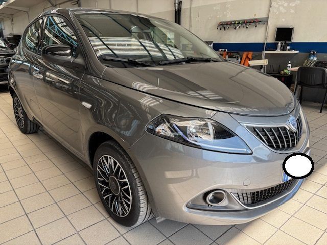 LANCIA Ypsilon usata, con Airbag