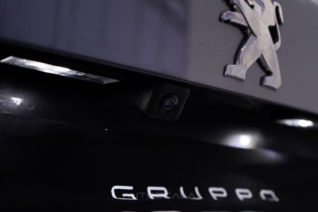 PEUGEOT 2008 usata, con Frenata d