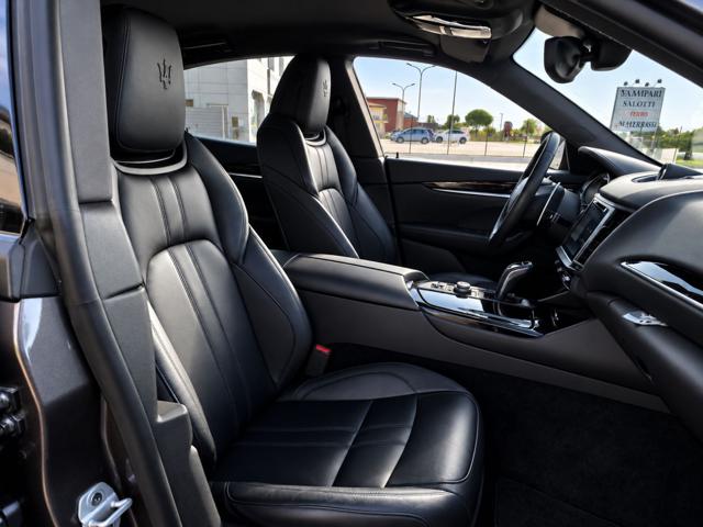 MASERATI Levante usata, con Park Distance Control
