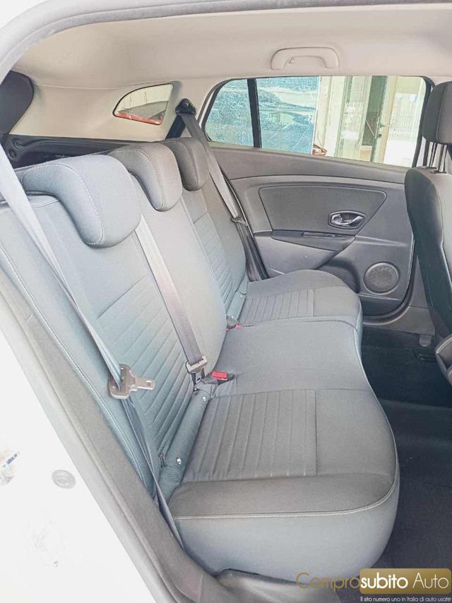 RENAULT Megane usata, con Sedile posteriore sdoppiato