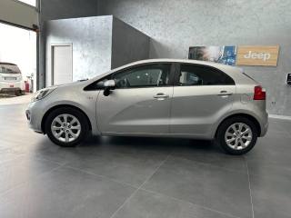 KIA Rio usata, con Autoradio