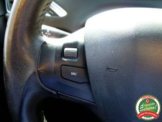 PEUGEOT 208 usata, con Autoradio digitale