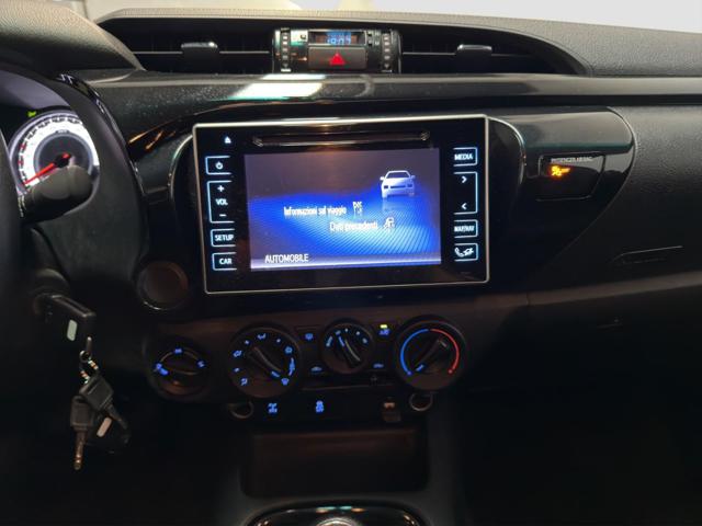 TOYOTA Hilux usata, con Lettore CD