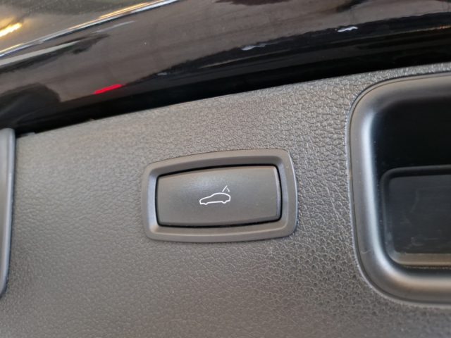 PORSCHE Macan usata, con Touch screen