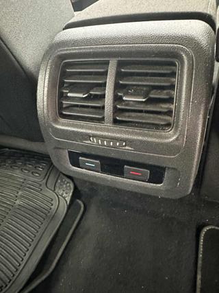 VOLKSWAGEN Touran usata, con Volante multifunzione