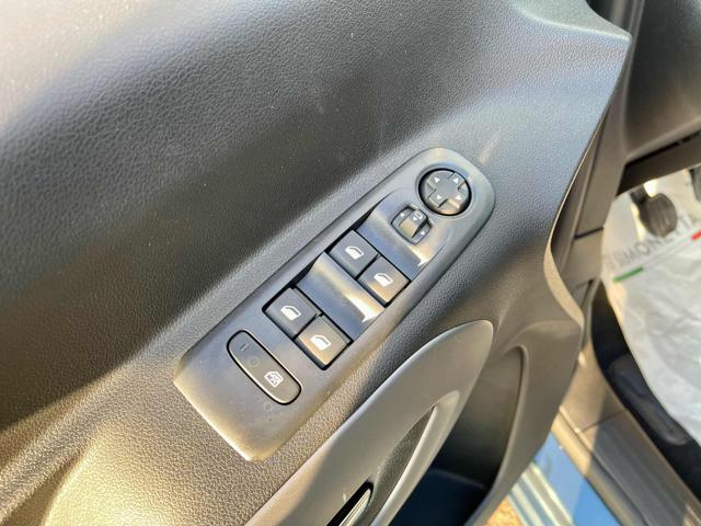 FIAT Doblo usata, con Controllo vocale