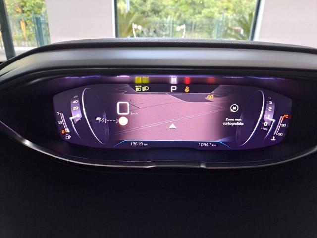 PEUGEOT 3008 usata, con Airbag laterali