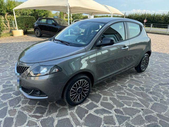 LANCIA Ypsilon usata, con Airbag