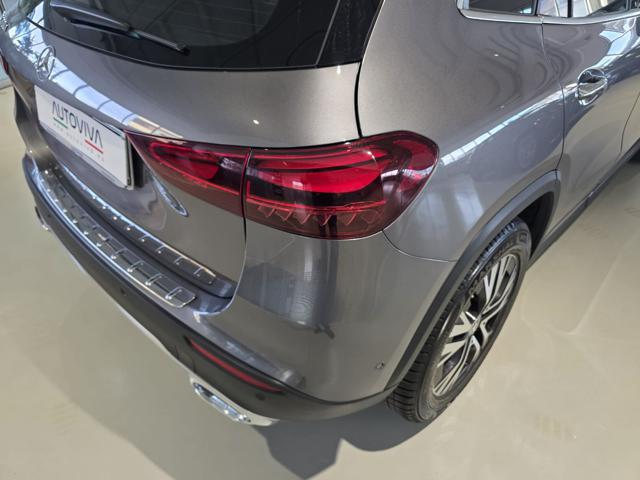 MERCEDES-BENZ GLA 200 usata, con Alzacristalli elettrici