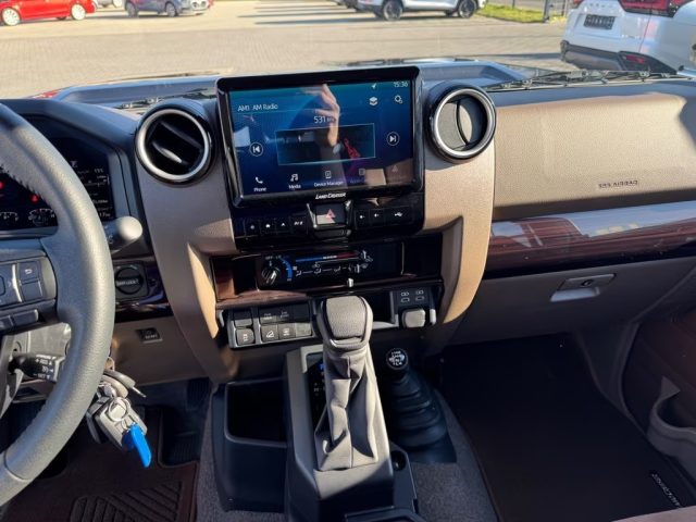 TOYOTA Land Cruiser usata, con Controllo automatico clima