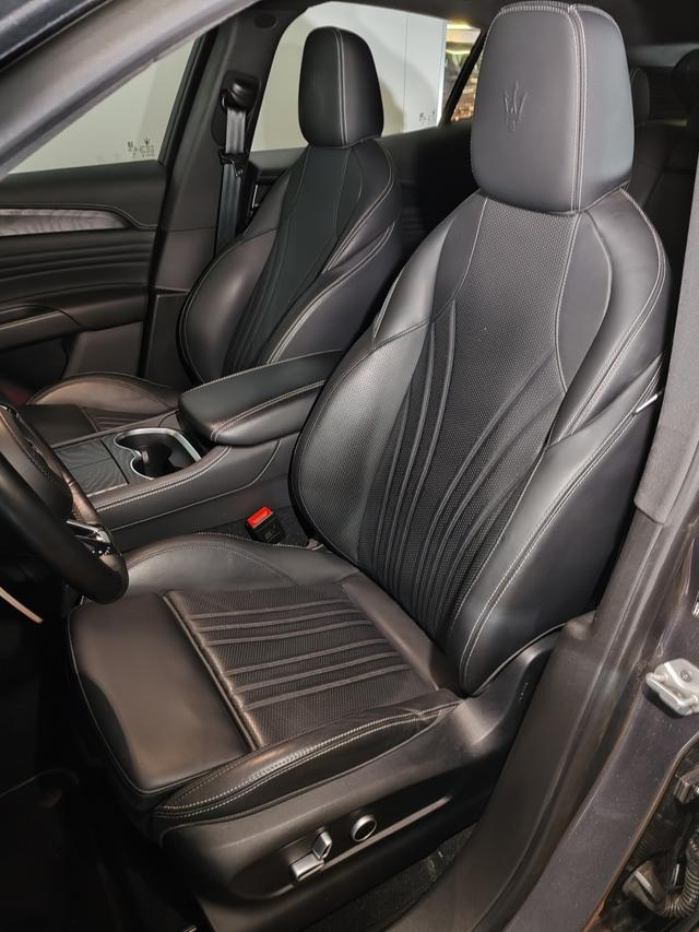 MASERATI Grecale usata, con Chiusura centralizzata