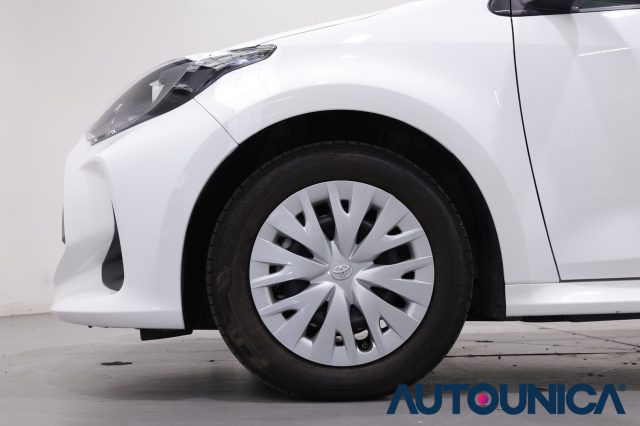 TOYOTA Yaris usata, con Touch screen