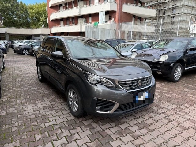 PEUGEOT 5008 usata, con Airbag laterali