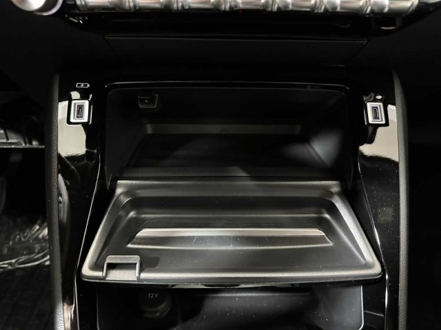 PEUGEOT 2008 usata, con Frenata d