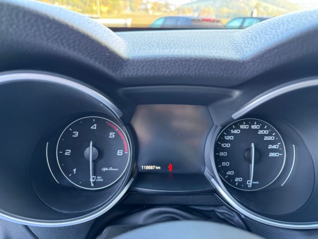 ALFA ROMEO Stelvio usata, con Interni in pelle