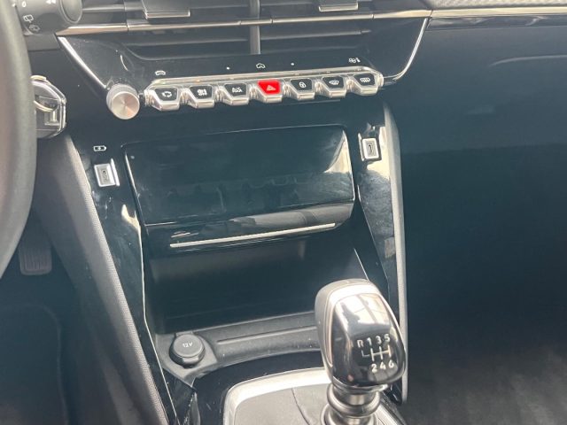 PEUGEOT 2008 usata, con Park Distance Control