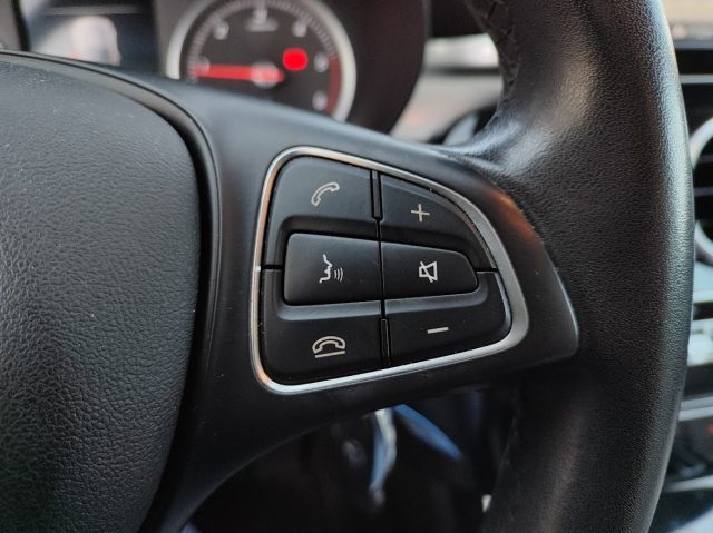 MERCEDES-BENZ C 180 usata, con Regolazione elettrica sedili