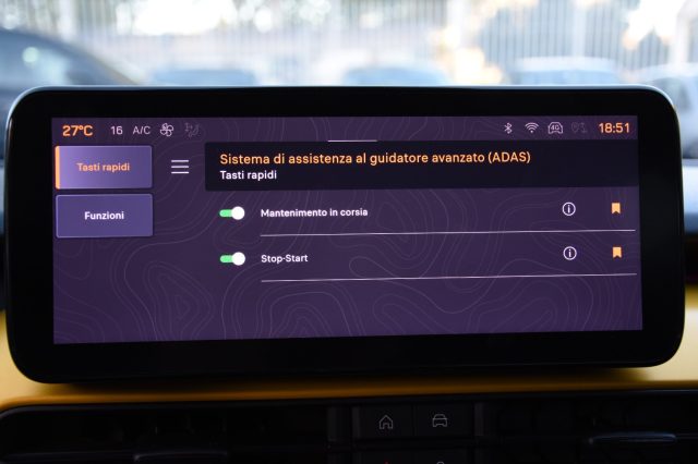 JEEP Avenger usata, con Fari LED