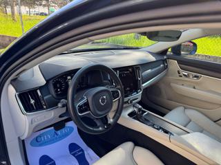 VOLVO V90 Cross Country usata, con Autoradio