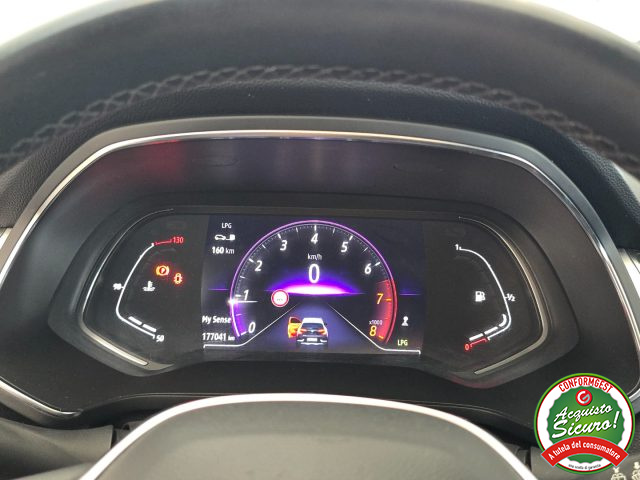 RENAULT Captur usata, con Volante in pelle